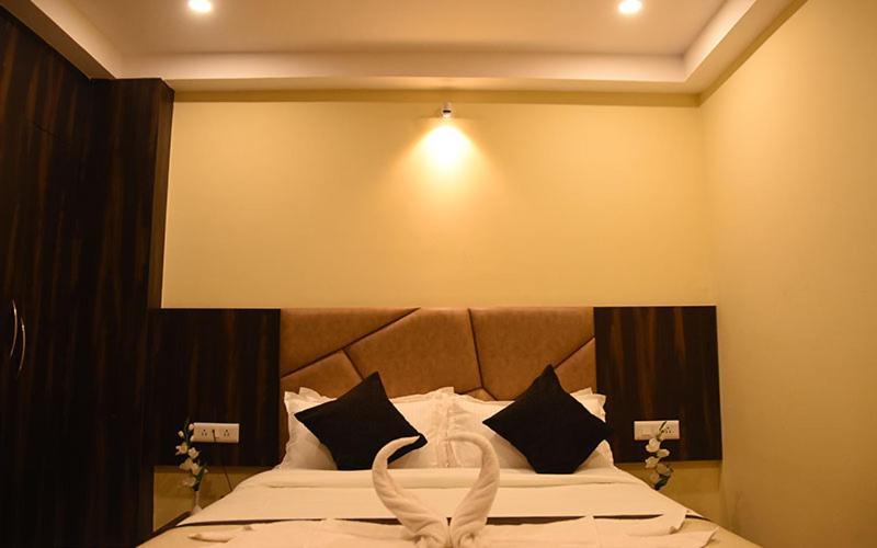 Hotel Royal City Siliguri Eksteriør bilde