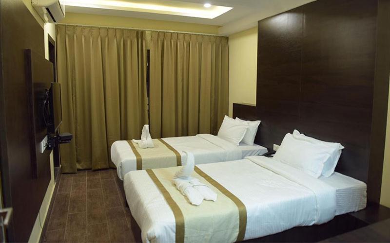 Hotel Royal City Siliguri Eksteriør bilde