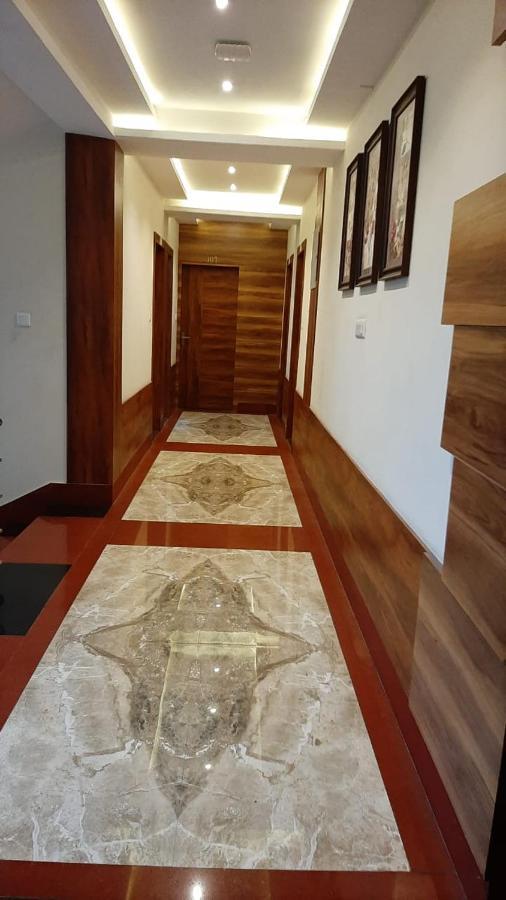 Hotel Royal City Siliguri Eksteriør bilde