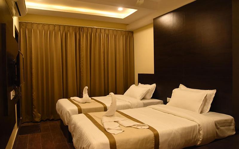 Hotel Royal City Siliguri Eksteriør bilde