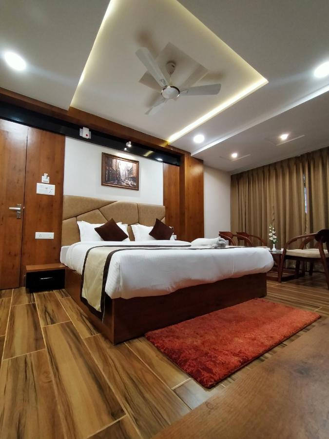 Hotel Royal City Siliguri Eksteriør bilde