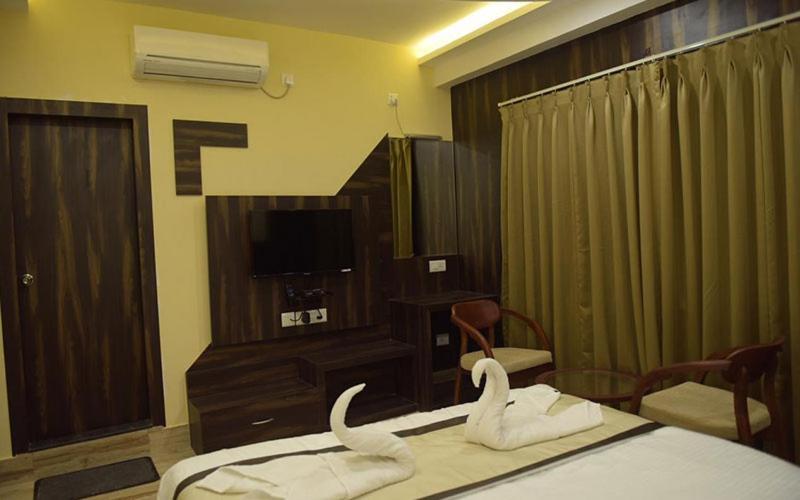 Hotel Royal City Siliguri Eksteriør bilde