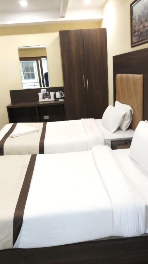 Hotel Royal City Siliguri Eksteriør bilde