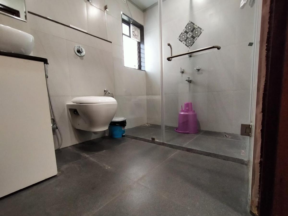 Hotel Royal City Siliguri Eksteriør bilde