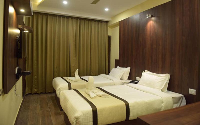 Hotel Royal City Siliguri Eksteriør bilde
