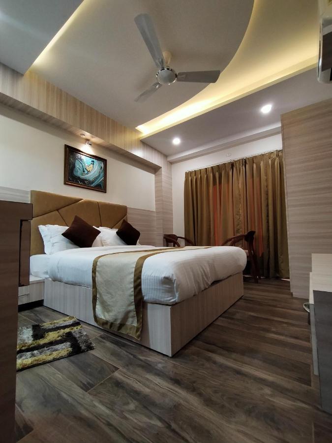 Hotel Royal City Siliguri Eksteriør bilde